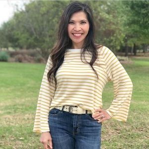 Cabi Spring 2021 Standard Sweatshirt